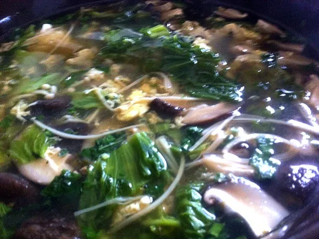 Egg drop soup with chinese greens and mushrooms|virginia frasseさん