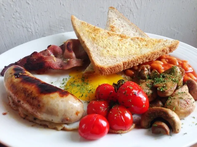 Snapdishの料理写真:Full English Breakfast|Misstyさん