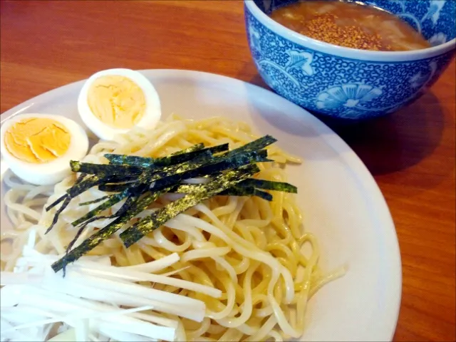 セブン&アイの魚介豚骨醤油スープのつけ麺|kinokodonさん