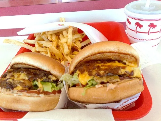 Grilled Onion Cheese burger @In-N-Out|naomi tさん