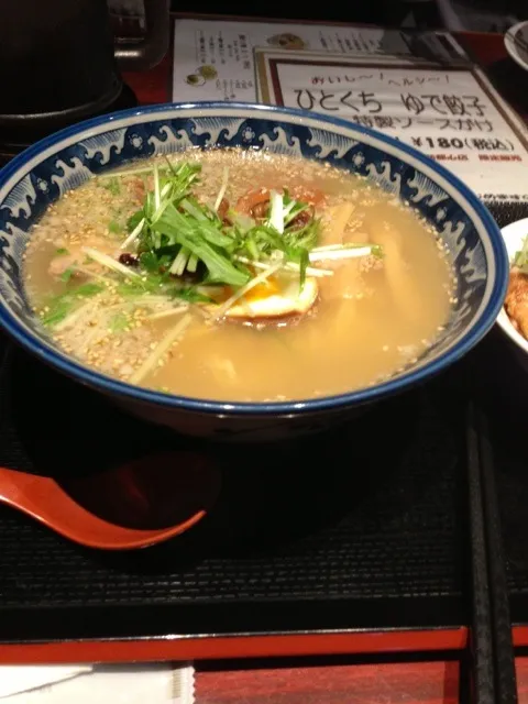 七匹の子ぶたの鶏チャーシュー梅塩ラーメン|九條 一希さん