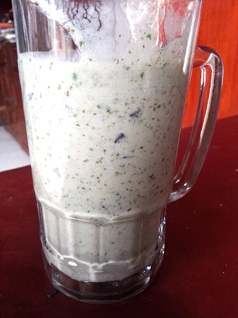 bananagrapespinach smoothie|Arseto Tri Baskoroさん