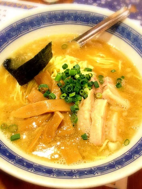 醤油ラーメン|yasuhiro muroiさん