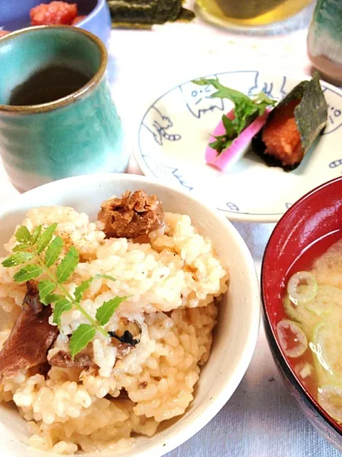 100円さんま蒲焼缶の炊き込み御飯|まゆさんさん