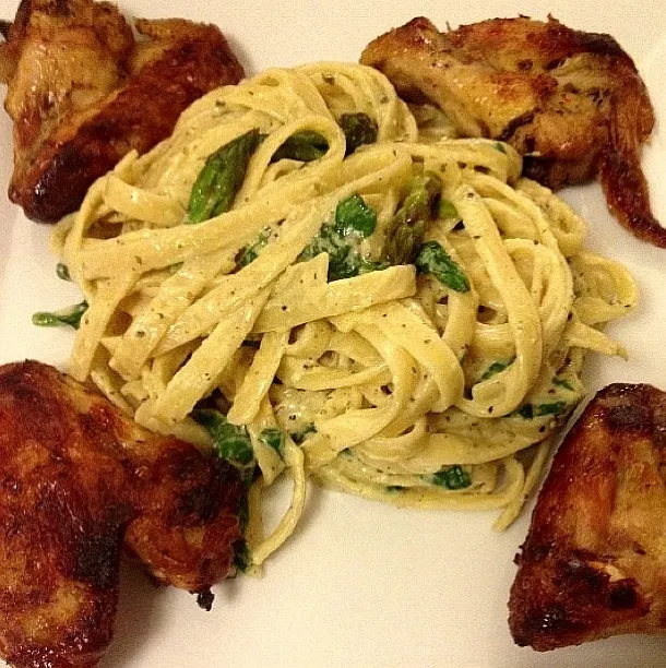 Baked Chicken, Fettuccine w/ Asparagus In light homemade Lemon, Garlic and Wine sauce|Curt Chillさん