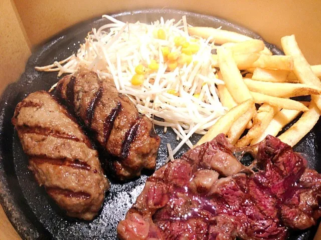 Snapdishの料理写真:石焼ハンバーグ|skumeさん