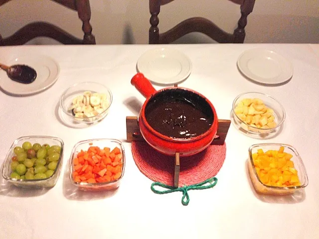 fondue 🍎🍇🍓🍌🍫🍫|Marina Pachecoさん