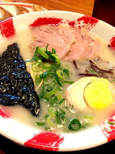 Snapdishの料理写真:長浜ラーメン|ririumiさん