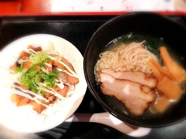 藻塩ラーメン、チャーハン飯|えいみさん