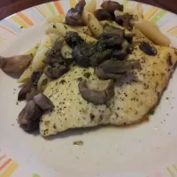 chicken with white wine mushroom sauce|Sarah Spenceさん