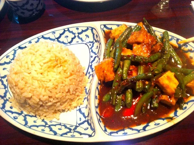 Red Thai Curried Tofu with green beans.|virginia frasseさん