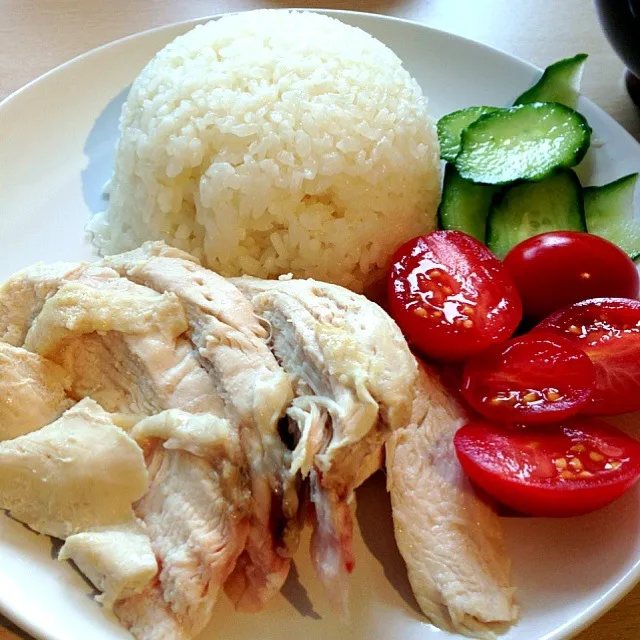 炊飯器で作る海南鶏飯 Hainanese chicken rice cooked in a rice cooker|Funky Chefさん