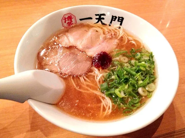 Snapdishの料理写真:とんこつラーメン|Yama善さん