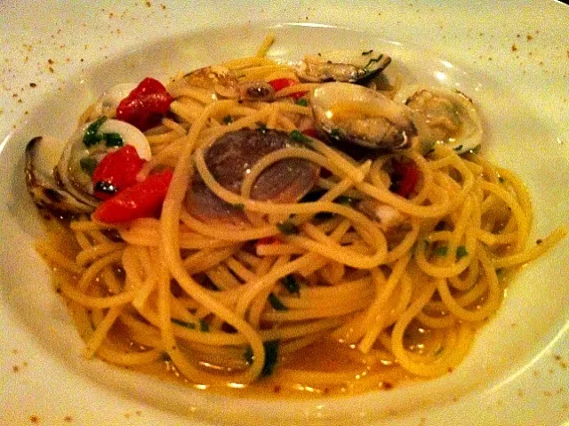 clam with white wine sauce spaghetti|mystiqueさん