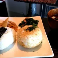 Snapdishの料理写真:おにぎりのご馳走|マサさん