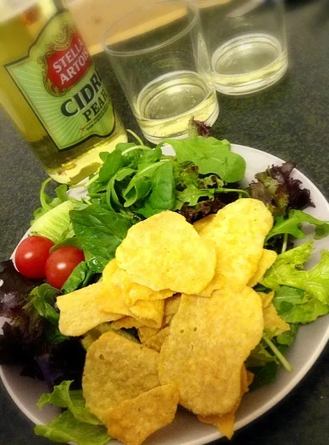 Chips salad & Pear cider チップスサラダ & 梨のサイダー (アルコール分⒋5%) スッキリ飲みやすいん|ずきみくさん