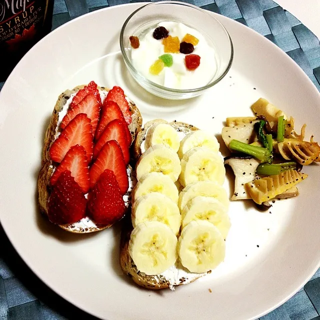 Snapdishの料理写真:breakfast😘5/1|ズッキーさん