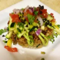 Cilantro Lime Lump Crab Cake, Avocado Creme, Mango Cucumber Relish, Sherry Reduction, Black Salt|David Hollisterさん