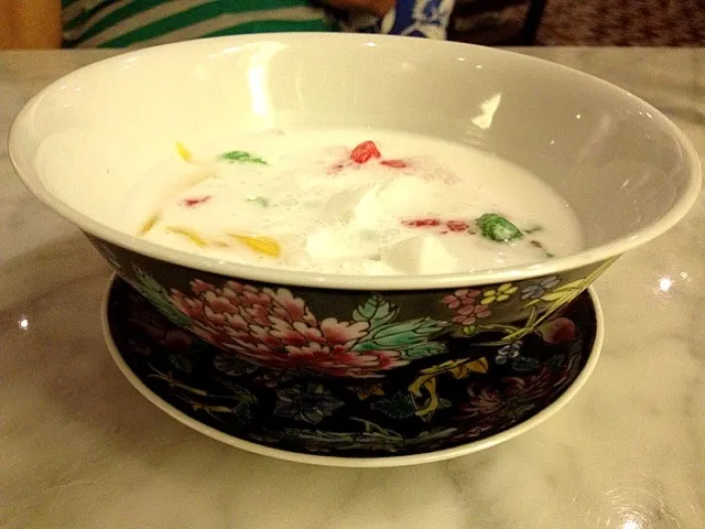 Snapdishの料理写真:Triple jeweled tub tim krob|AmeSabさん