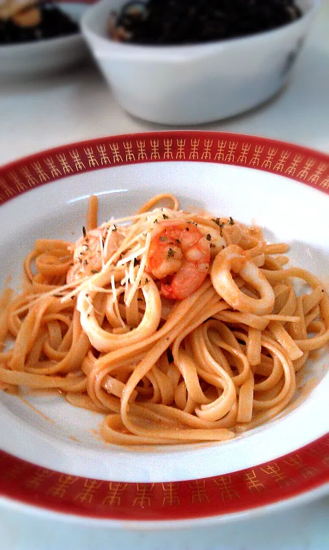 Snapdishの料理写真:Seafood Linguine|Cindyさん