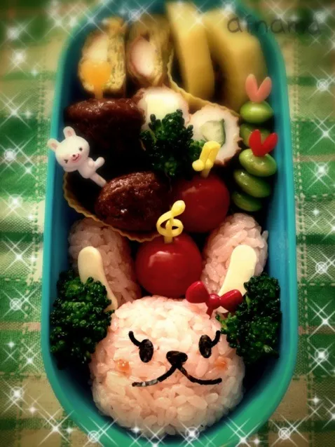 Snapdishの料理写真:ウサたんお弁当|アツコさん