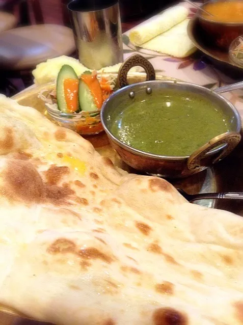 ほうれん草チキンカレー|ヴェローナのパン屋さんさん