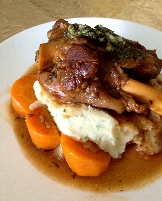 Braised Lamb Shank with Mashed   Potatoes|Debbieさん