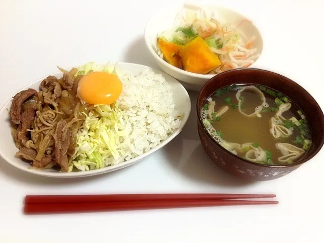 Snapdishの料理写真:すき焼き風丼♪|shokoさん