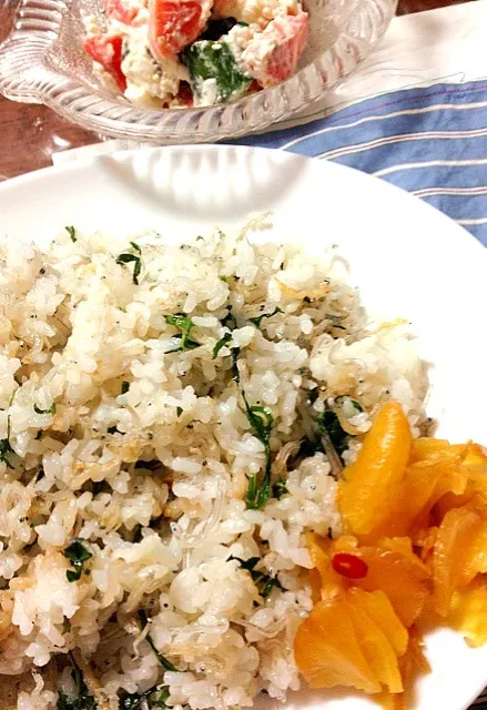 Snapdishの料理写真:Fried Rice with Perilla & Dried young sardines                                  紫蘇じゃこ炒飯 超お勧め|yorikoさん