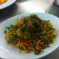 Crispy beef with egg noodles|colin kimberさん