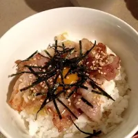 ネギ塩豚バラのとろろ丼|ツリメさん