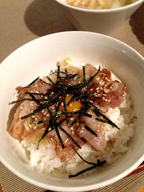 ネギ塩豚バラのとろろ丼|ツリメさん