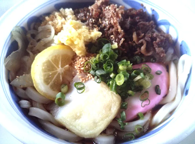 肉ぶっかけうどん|みやぽんさん