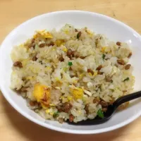 Snapdishの料理写真:納豆炒飯|まびーさん