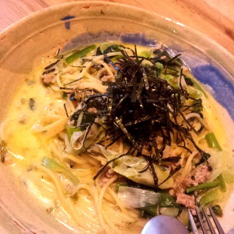 Snapdishの料理写真:柚子胡椒和風クリームパスタ|rillaさん