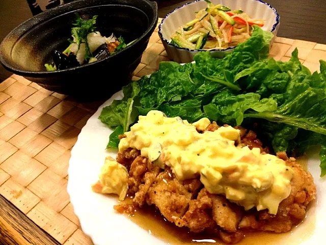 やっと作ったくららさんのサクサク‼チキン南蛮、中華サラダ、茄子と新玉のみぞれ和え|masakoさん