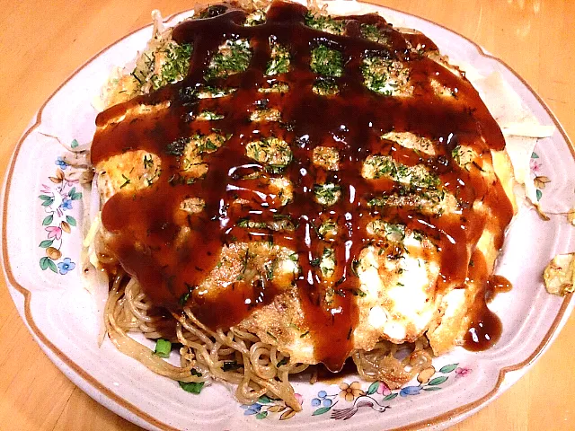 広島風お好み焼き(Hiroshima-style okonomiyaki)|鯉太郎さん