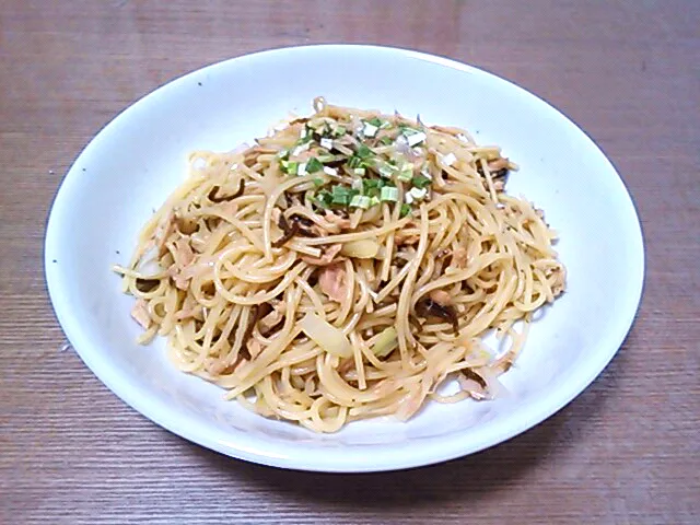 シーチキンとねぎの塩昆布パスタ|はるかさん