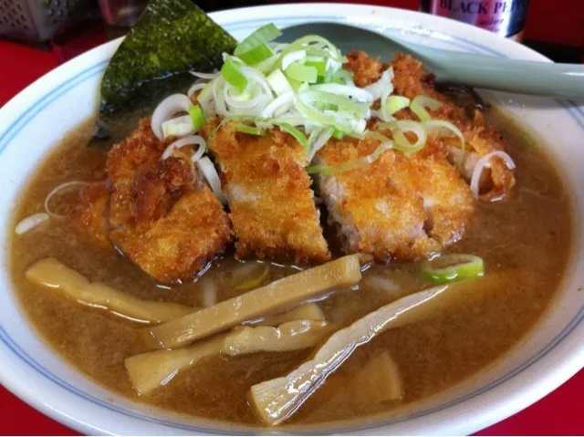 とんかつラーメン|PegaOさん