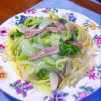 Snapdishの料理写真:春キャベツのパスタ|けいこさん