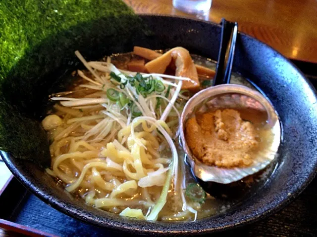 雲丹味噌ラーメン|てるをさん