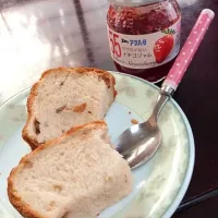 Snapdishの料理写真:くるみパン|あずぽんさん