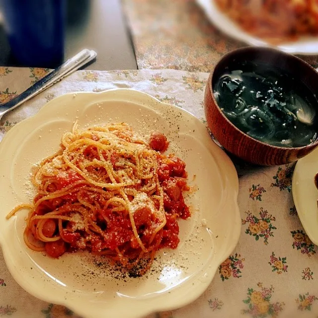 玉ねぎ にんじん トマトで作ったミートソース|禄 恵さん