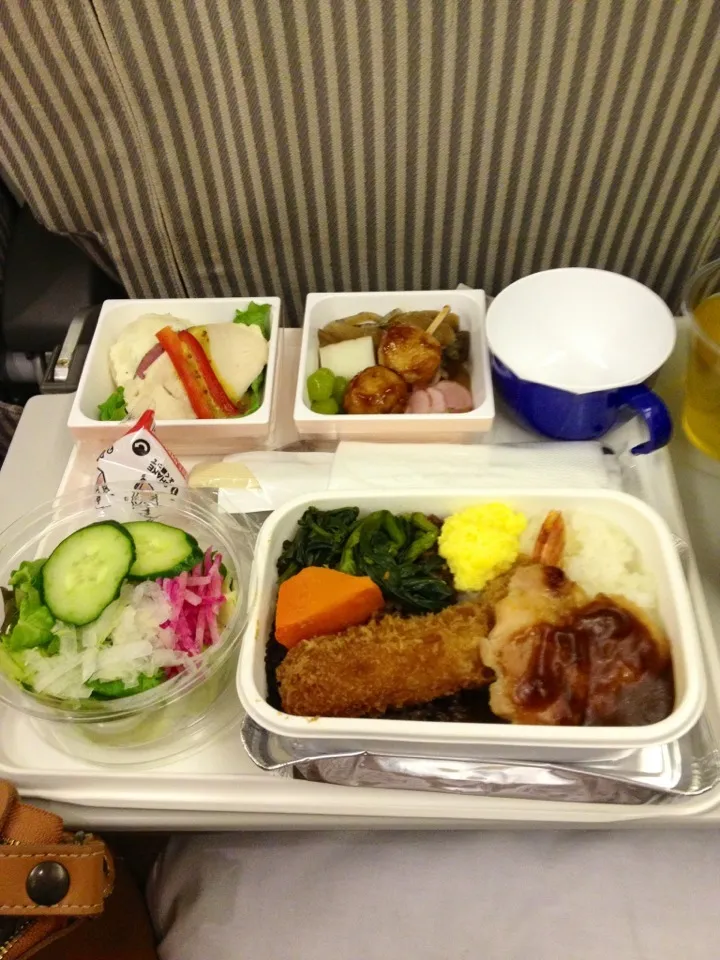 ＪＡＬ  ホーチミン行き  機内食|porotanさん