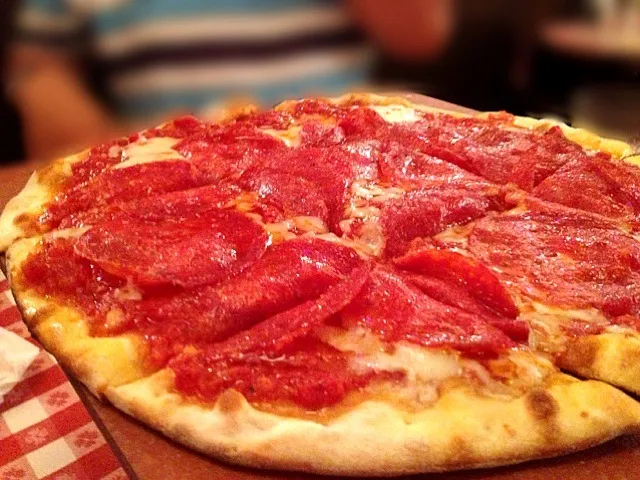 Snapdishの料理写真:Pepperoni pizza|juliさん