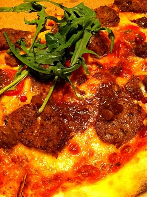 Pork sausage thin crust pizza|mikko tanさん