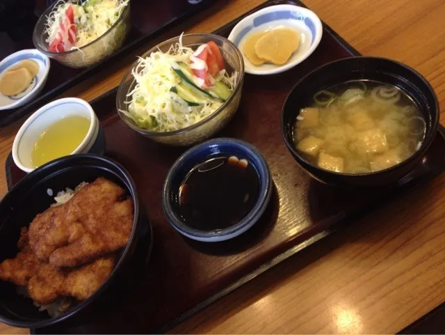 Snapdishの料理写真:ソースカツ丼|おぎしょーさん