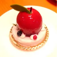 Snapdishの料理写真:白雪姫の林檎のケーキ