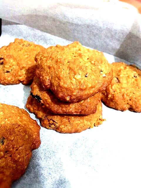 Snapdishの料理写真:Beth's Spicy Oatmeal Raisin Cookies|wan chanさん