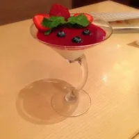 Raspberry panacotta|evita tandiyahさん